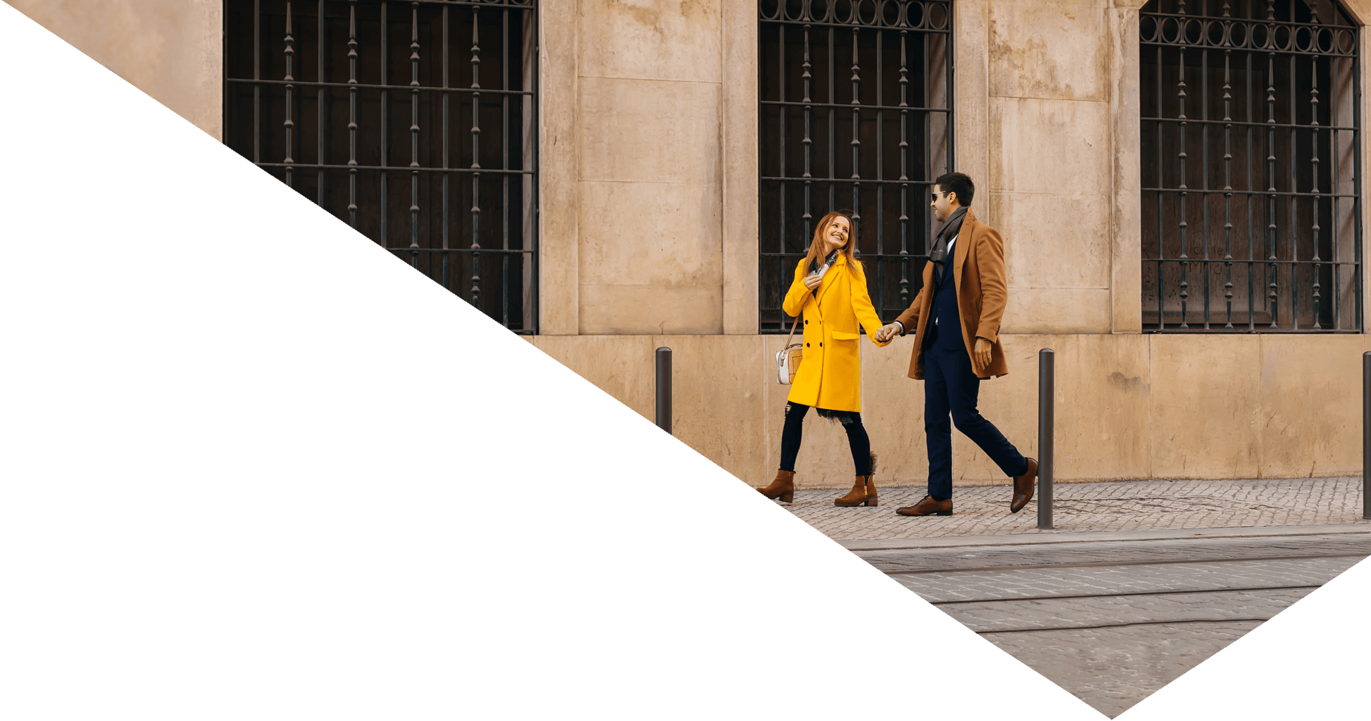 urgent-refinancing-made-simple-header-couple-walking